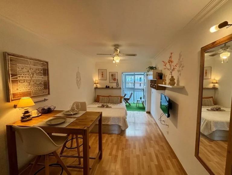 R5337964 | Ground Floor Studio in Estepona – 0 beds, 1 baths