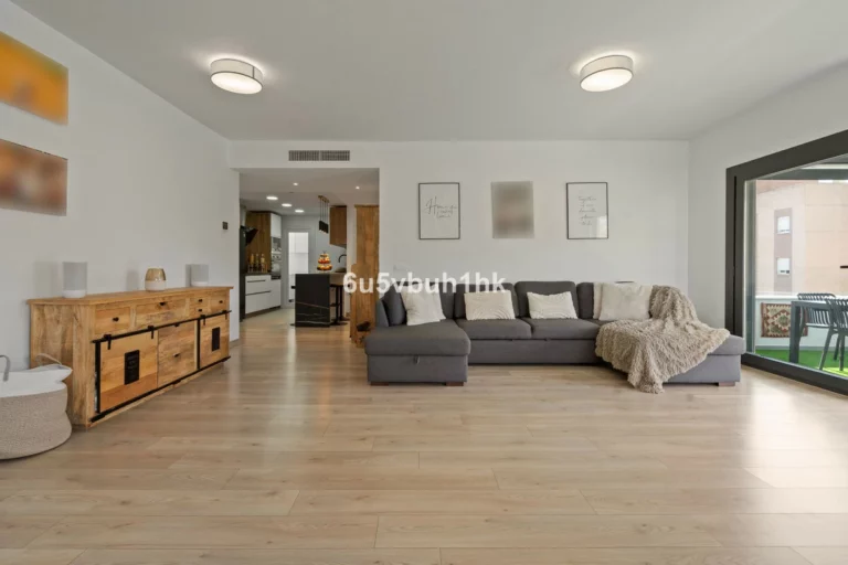 R5310568 | Ground Floor Apartment in Estepona – 4 beds, 2 baths
