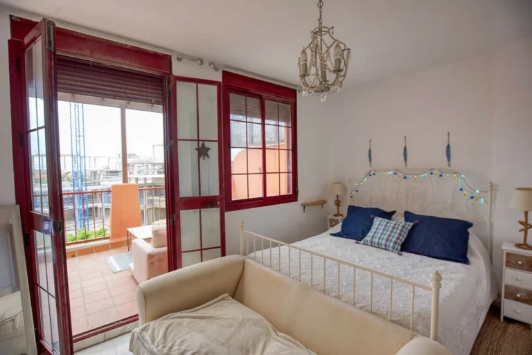 R5366461 | Duplex in Estepona – 2 beds, 2 baths