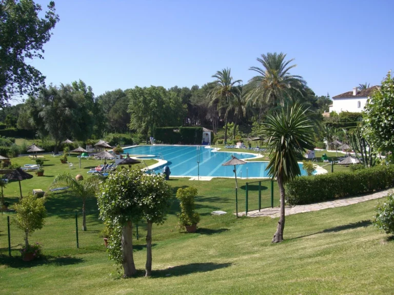 R5361499 | Top Floor Apartment in Benamara – 2 beds, 2 baths