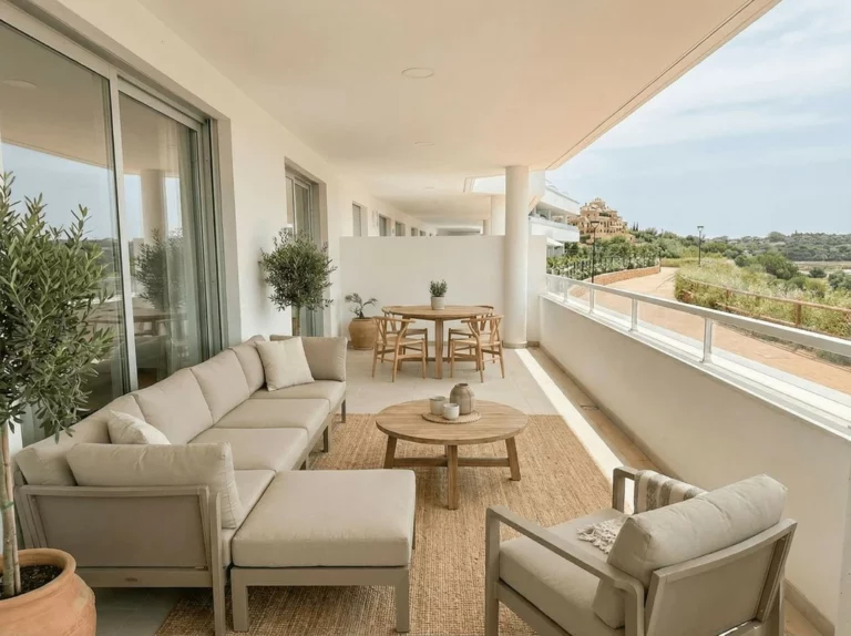 R5263663 | Ground Floor Apartment in Estepona – 3 beds, 2 baths