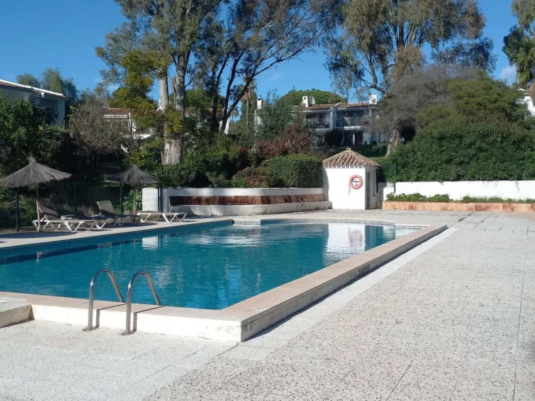 R5287810 | Townhouse in Atalaya – 2 beds, 2 baths