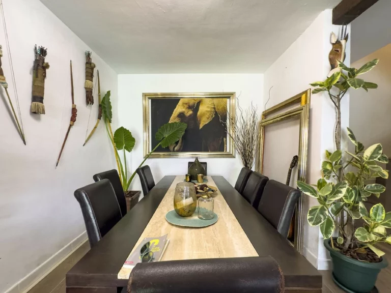 R5295826 | Townhouse in Bel Air – 3 beds, 2 baths