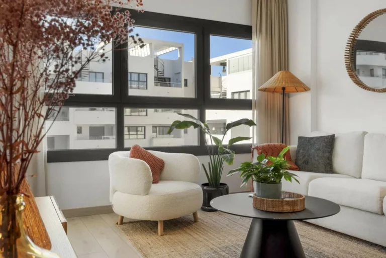 R5309191 | Middle Floor Apartment in Estepona – 2 beds, 2 baths