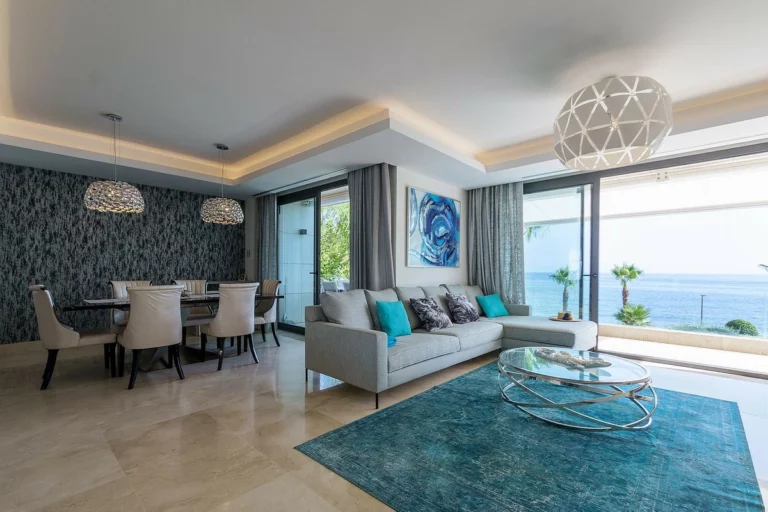 R5139799 | Duplex in Estepona – 4 beds, 4 baths