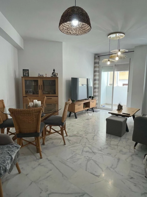 R5369131 | Middle Floor Apartment in Estepona – 2 beds, 2 baths