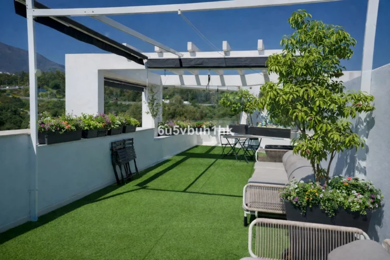 R5310568 | Ground Floor Apartment in Estepona – 4 beds, 2 baths