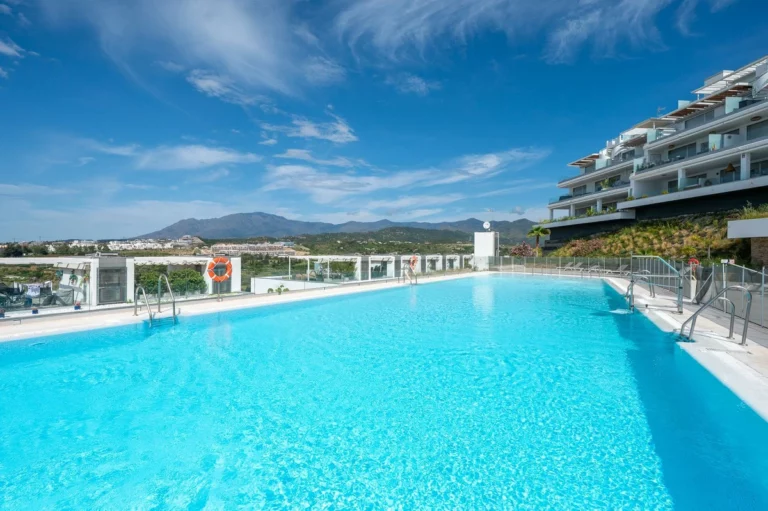 R5381863 | Townhouse in Cancelada – 3 beds, 3 baths