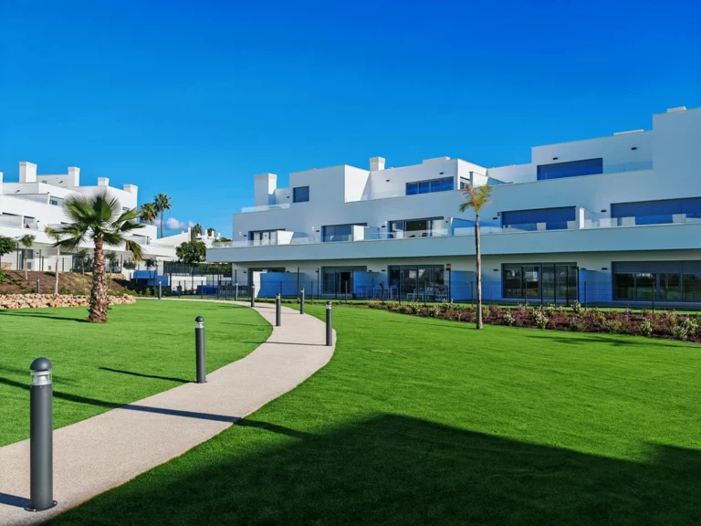 R5266156 | Middle Floor Apartment in Cancelada – 2 beds, 2 baths