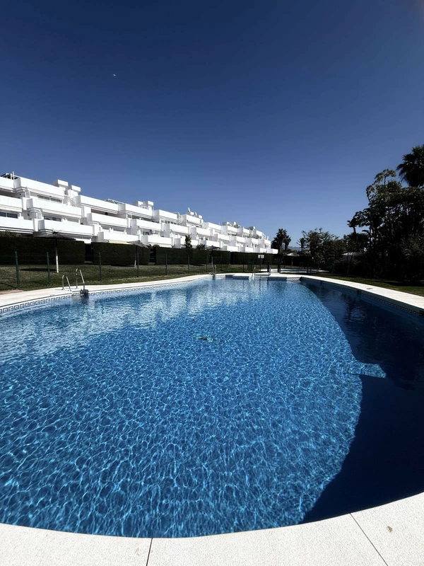 R5396575 | Ground Floor Apartment in El Paraiso – 2 beds, 2 baths