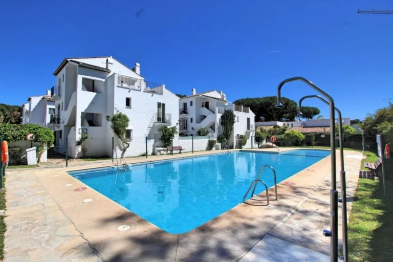 R5367313 | Ground Floor Apartment in Benamara – 1 beds, 2 baths