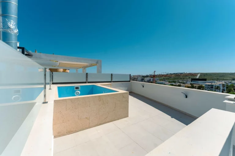 R5367661 | Penthouse Duplex in Estepona – 2 beds, 2 baths
