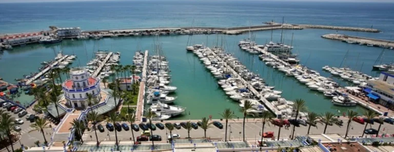 R3454105 | Penthouse in Estepona – 2 beds, 2 baths