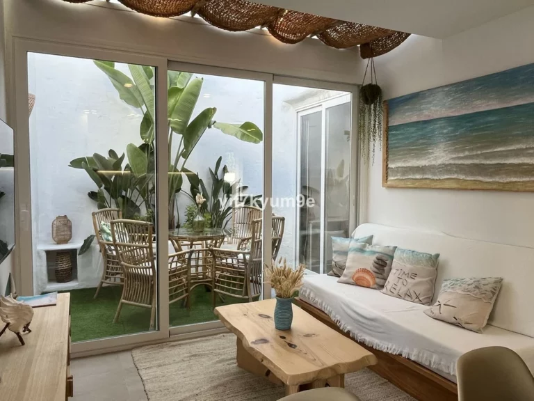 R5422081 | Ground Floor Apartment in Estepona – 2 beds, 2 baths