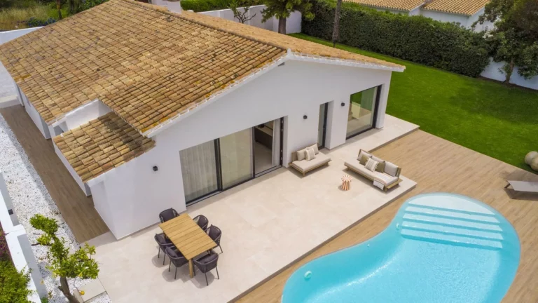 R5424010 | Detached Villa in Atalaya – 4 beds, 3 baths