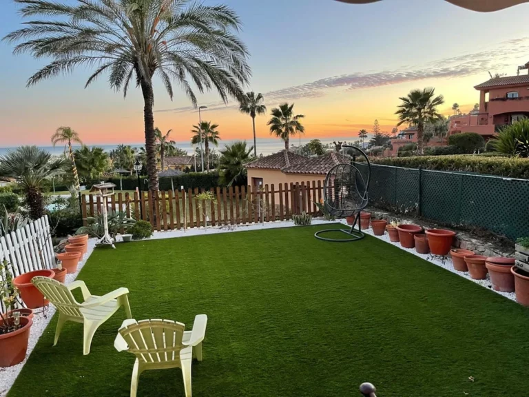 R5426005 | Townhouse in Estepona – 3 beds, 2 baths