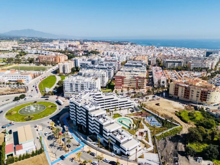 R5373187 | Penthouse in Estepona – 3 beds, 2 baths
