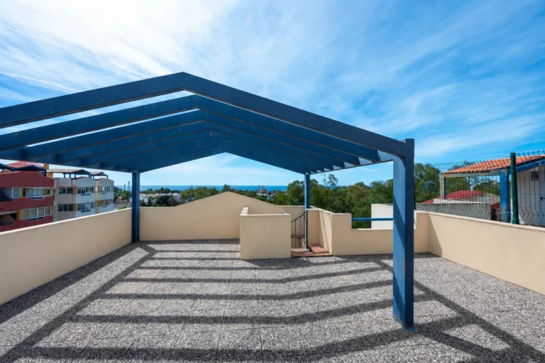 R5444560 | Penthouse in El Paraiso – 2 beds, 2 baths