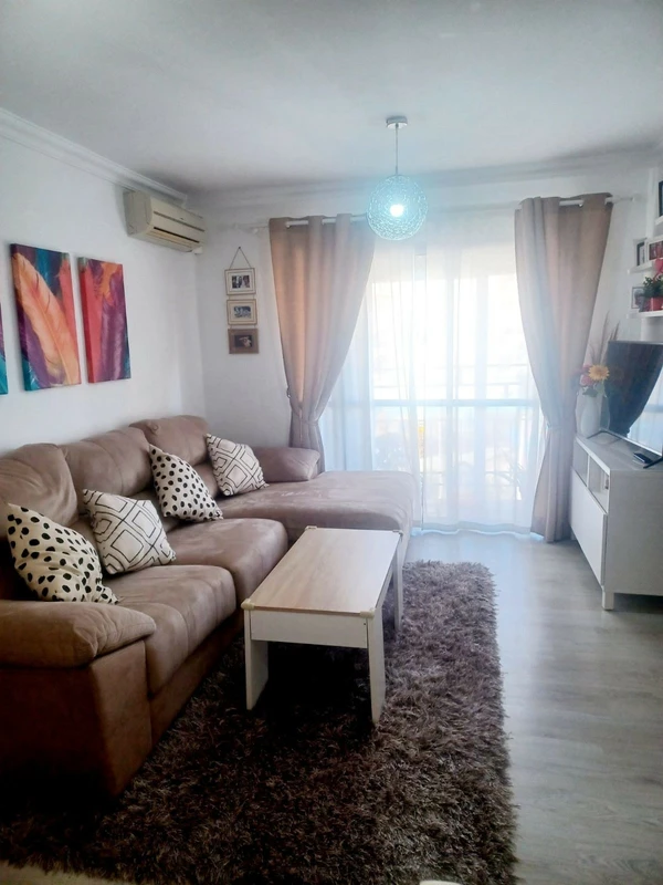 R5439607 | Top Floor Apartment in Estepona – 3 beds, 1 baths