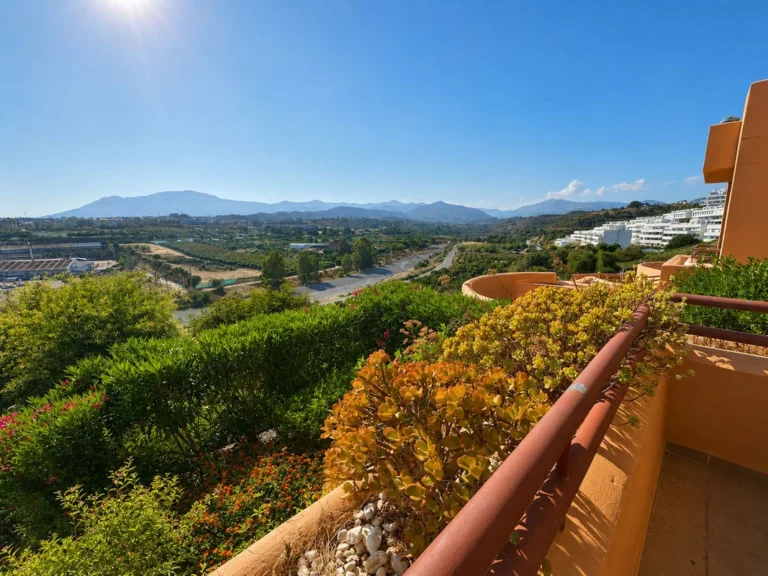 R5438857 | Ground Floor Apartment in Cancelada – 2 beds, 2 baths