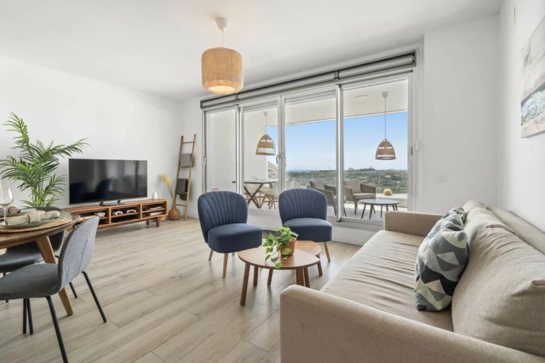 R5448148 | Ground Floor Apartment in Cancelada – 2 beds, 2 baths