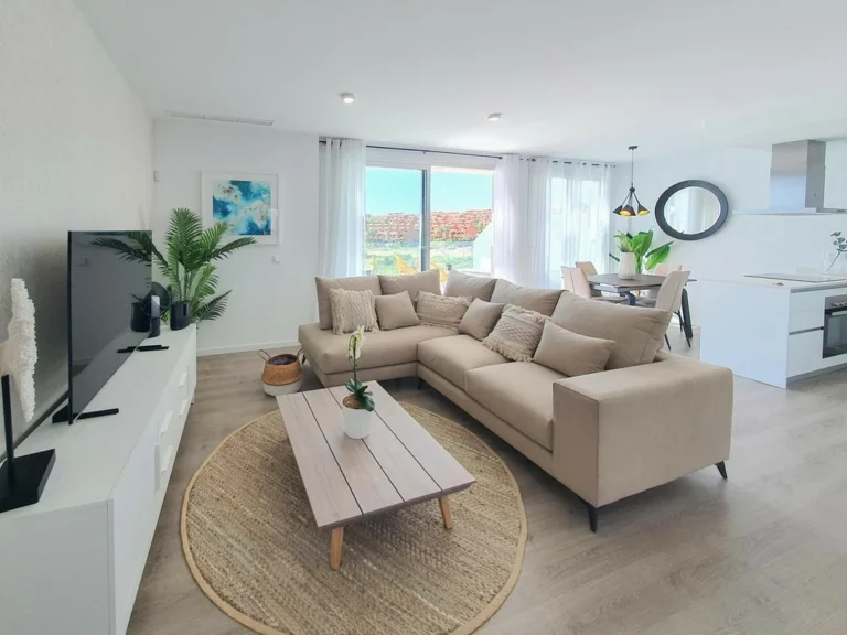 R5432206 | Penthouse Duplex in Estepona – 2 beds, 2 baths