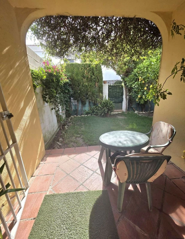 R5445340 | Townhouse in Estepona – 3 beds, 2 baths