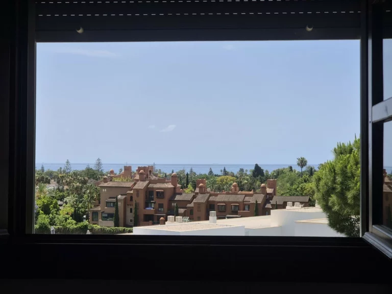 R5158777 | Townhouse in Atalaya – 4 beds, 3 baths