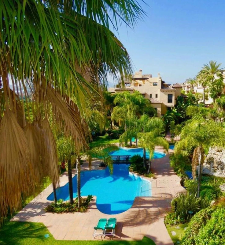 R5445262 | Penthouse Duplex in Estepona – 3 beds, 3 baths
