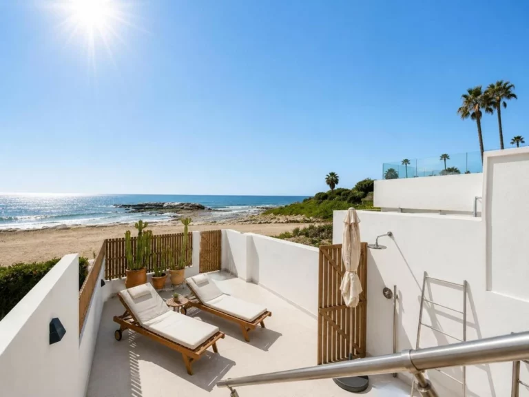 R5409031 | Townhouse in Estepona – 2 beds, 2 baths