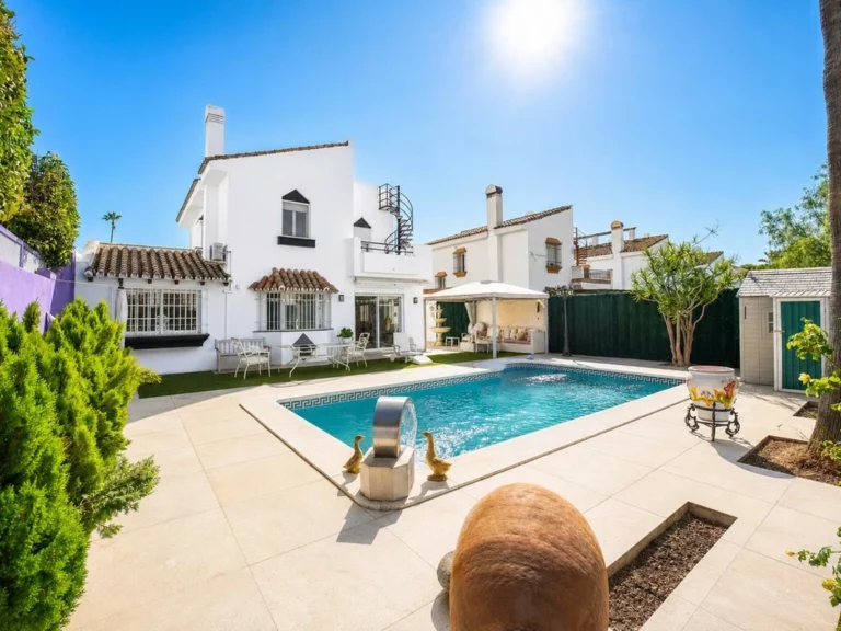 R5434735 | Detached Villa in Atalaya – 4 beds, 3 baths