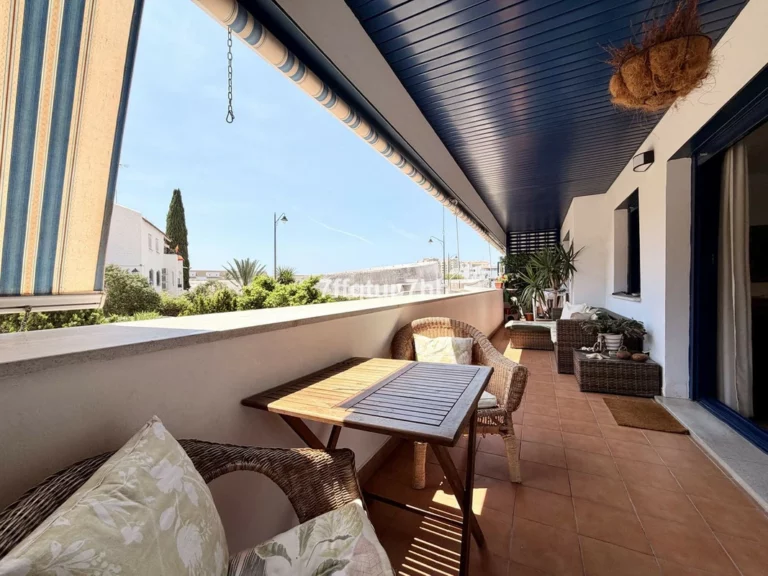 R5431372 | Ground Floor Apartment in Estepona – 3 beds, 2 baths