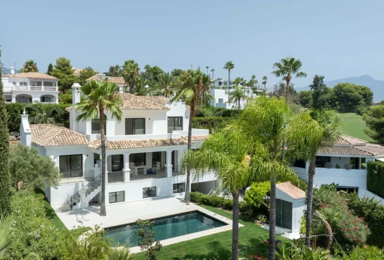 R5449813 | Detached Villa in El Paraiso – 6 beds, 7 baths