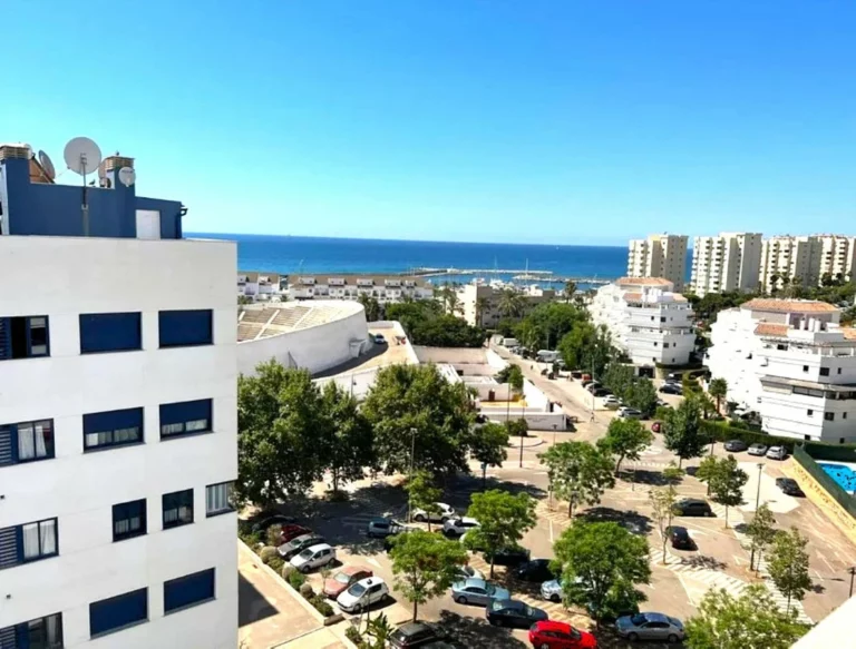 R5425171 | Penthouse Duplex in Estepona – 2 beds, 2 baths