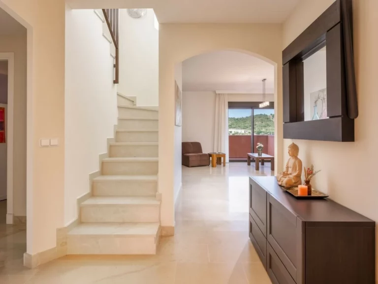 R5470447 | Penthouse Duplex in Estepona – 4 beds, 2 baths