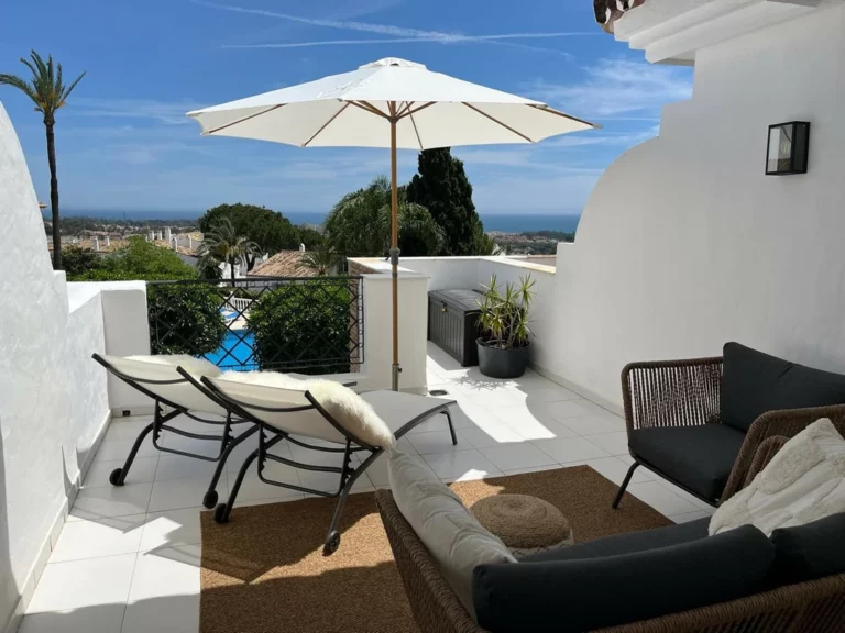 R5444932 | Duplex in El Paraiso – 2 beds, 2 baths