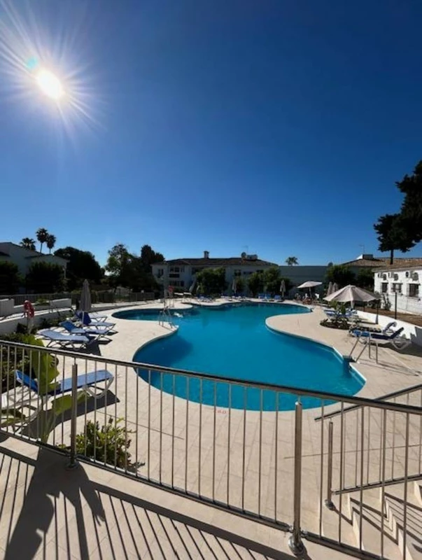 R5324971 | Top Floor Apartment in El Paraiso – 1 beds, 1 baths
