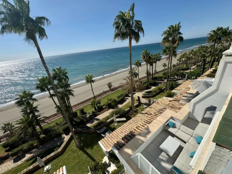 R5336959 | Penthouse Duplex in Estepona – 3 beds, 2 baths