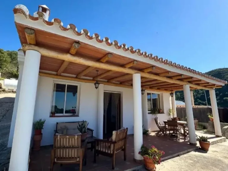 R5459608 | Finca – Cortijo in Estepona – 3 beds, 1 baths