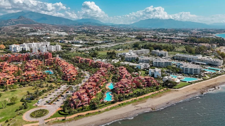 R5380384 | Penthouse Duplex in Estepona – 3 beds, 3 baths