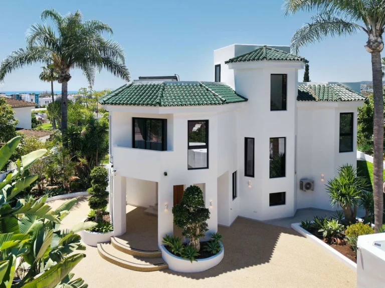 R5407000 | Detached Villa in Bel Air – 6 beds, 7 baths
