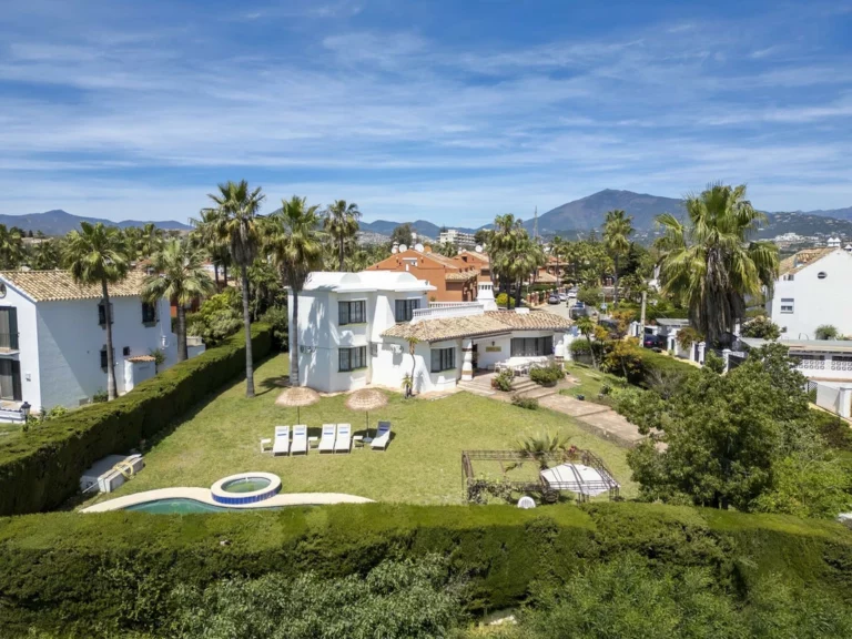 R5378734 | Detached Villa in Atalaya – 3 beds, 2.5 baths