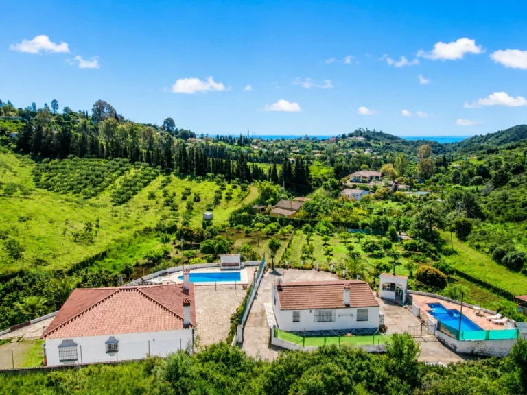 R5444284 | Finca – Cortijo in Estepona – 6 beds, 3 baths