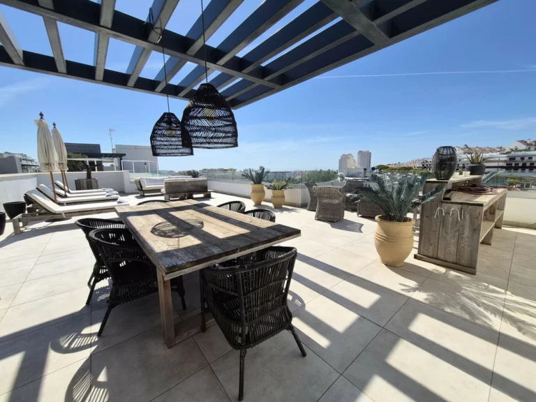 R5400775 | Penthouse Duplex in Estepona – 3 beds, 2 baths