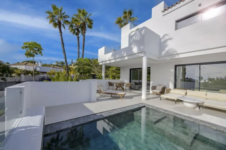 R5382916 | Duplex in El Paraiso – 3 beds, 3 baths