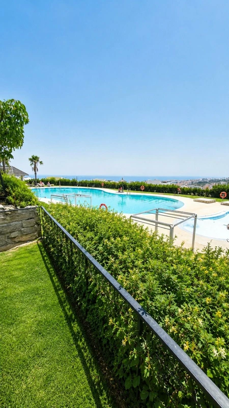 R5496223 | Ground Floor Apartment in Estepona – 2 beds, 2 baths