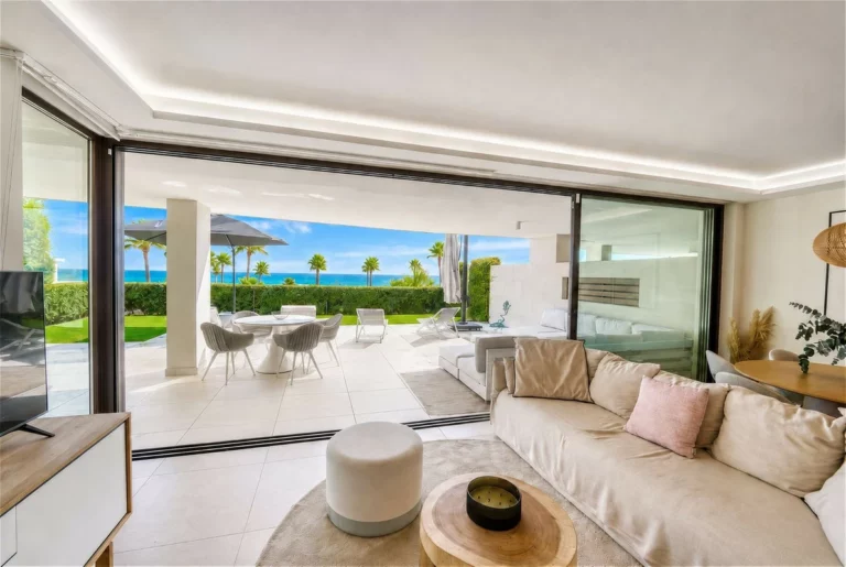 R5072374 | Ground Floor Apartment in Estepona – 3 beds, 2 baths