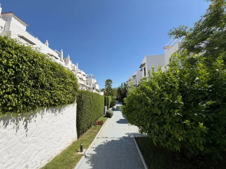 R5499616 | Ground Floor Apartment in Selwo – 2 beds, 2 baths