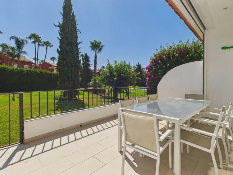 R5432149 | Ground Floor Apartment in Estepona – 1 beds, 1 baths