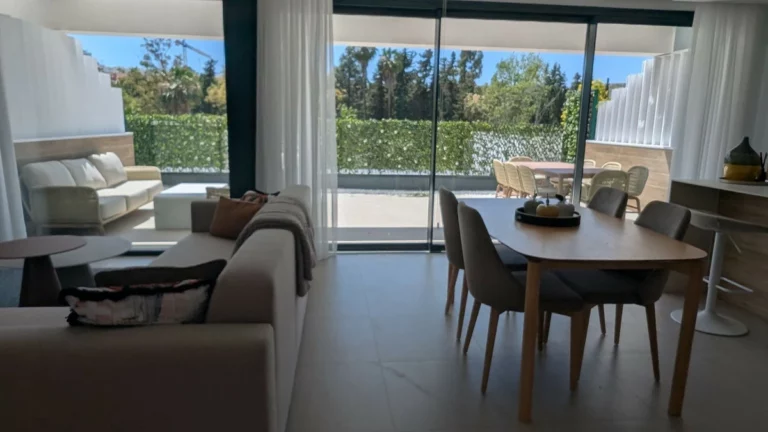 R5325274 | Semi-Detached House in Atalaya – 3 beds, 4 baths